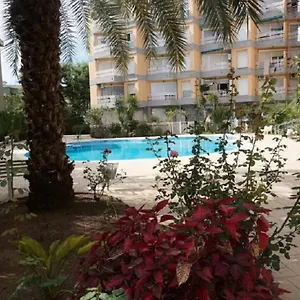 https://salou-apartamento-familiar-piscina-zona-tranquila.catalonia-hotels.com