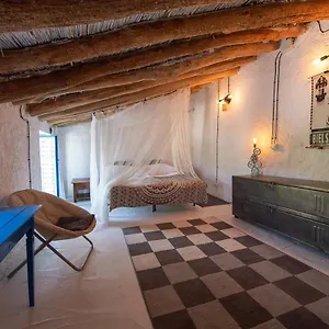 Rec On Project Spain, Artist Residency And Gallery Apartamento